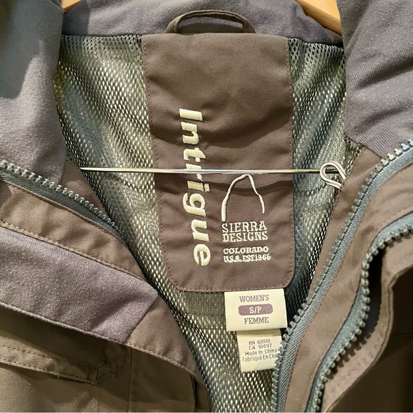 Sz M Sierra Designs Intrigue Torrent 2-in-1 Ski Jacket - Picture 2 of 15